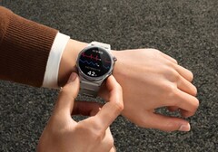 Oppo Watch X3 sağlam bir titanyum kasaya sahiptir.