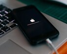 iOS 26.5.2 sürümü, iPhone kullanıcıları için bazı güvenlik düzeltmeleri getiriyor