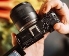 Canon EOS R6 V'nin resimde görülen EOS R50 V'ye benzediği söyleniyor.