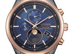 Mavi kadranlı, gül altın rengi çerçeveli, siyah paslanmaz çelik kasalı ve saat 6 konumunda analog ay evresi göstergesine sahip Citizen BY1036-53L Eco-Drive ay evresi saatinin yakın çekimi