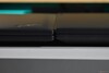 ThinkPad T14 Gen 7 (sağda): Daha yeni ve daha kalın, düz ekran kapaklı