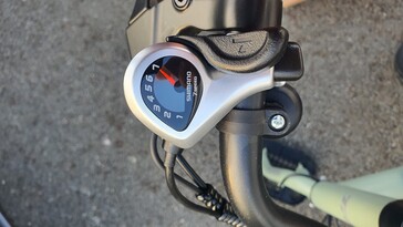 Shimano 7 Hızlı vites değiştirici - Touroll B2 e-bisiklet testi