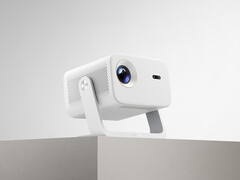 Redmi Projector 5 Pro'nun Çin'deki fiyatı yaklaşık 296 dolardır. Resimde: projektörü gösteren bir tanıtım fotoğrafı.