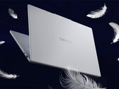 Lenovo Googlebook 15, magnezyum alaşımlı kaplamalı Cloud Grey renginde sunulmaktadır.