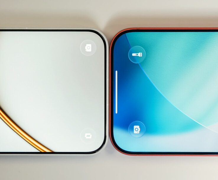 OnePlus 15T (solda) iPhone 17 Pro (sağda) ile karşılaştırıldı.