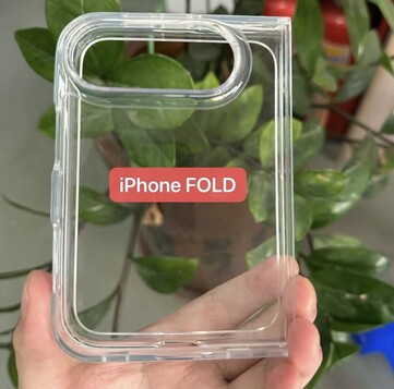 Sızdırılan iPhone Ultra/Fold kılıfları.