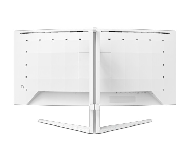 Philips Evnia oyun monitörü ayrıca 90 W güç sağlayan bir USB-C bağlantı noktasına sahiptir.