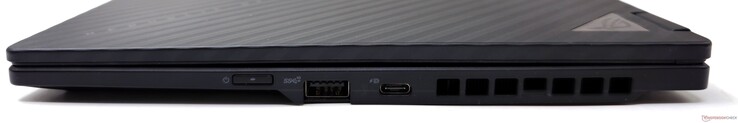 Sağ tarafta: Güç düğmesi, USB 3.2 Gen 2 Tip-A, DisplayPort 1.4 ve Güç Dağıtımı ile USB 4 Gen2 Tip-C