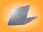Luna Grey kaplamalı ThinkBook 14 Gen Q8Y.