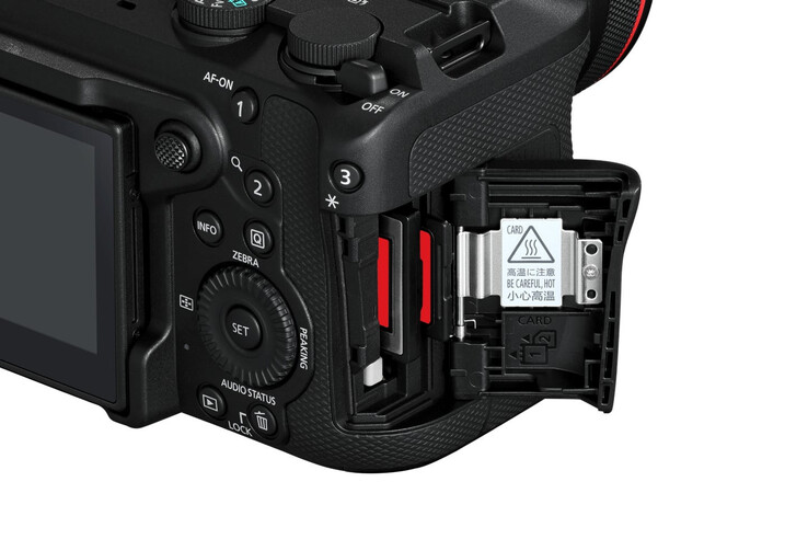 Canon'un yeni kamerası çift Kaydı destekliyor.