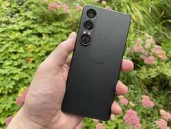 Xperia 1 VII şu anda mevcut olan en iyi akıllı telefonlardan biri (Resim kaynağı: Manuel Masiero / Notebookcheck)