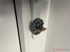 Montaj plakasının takılması