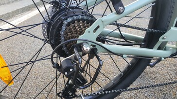 Shimano Entry 7 vitesli dişliler - Touroll B2 e-bisiklet testi
