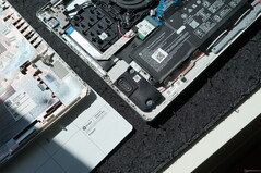 HP 255 G10'un sökülmesi