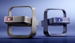 Elfin Flip 4K (solda) ve Flip Laser projektörler katlanarak depolama için kompakt bir dikey ünite haline gelir.