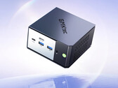 EVO-X1 Pro, Ryzen AI 9 HX 470 işlemciye sahiptir. Resimde: mini PC'nin ön yüzünü gösteren tanıtım fotoğrafı.