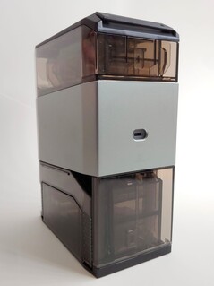 Arka taraf. (Resim kaynağı: Notebookcheck)