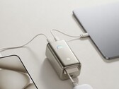 Xiaomi Power Bank Retractable Cable 10000 55W yaklaşık 45 ABD doları fiyatındadır.