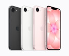 IPhone 16e yalnızca siyah ve beyaz renk seçenekleriyle sunulurken, Apple iPhone 17e'yi açık pembe renk seçeneğiyle de sunuyor.