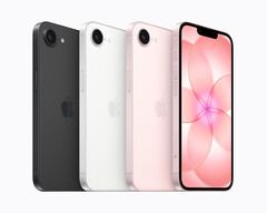 IPhone 16e yalnızca siyah ve beyaz renk seçenekleriyle sunulurken, Apple iPhone 17e'yi açık pembe renk seçeneğiyle de sunuyor.