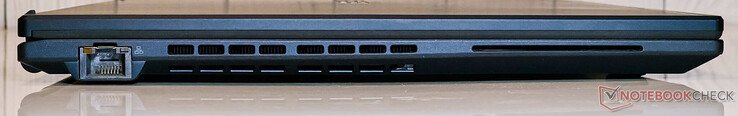 Sol: RJ-45, Akıllı kart okuyucu
