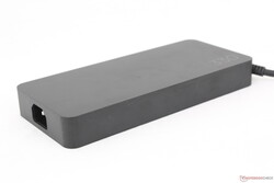 330 W AC adaptör