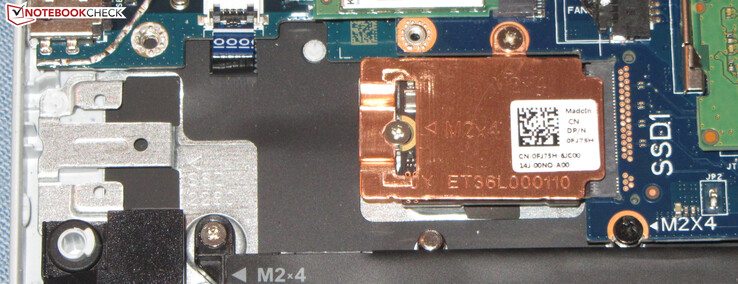 Bir NVMe SSD, sistem sürücüsü görevi görüyor.