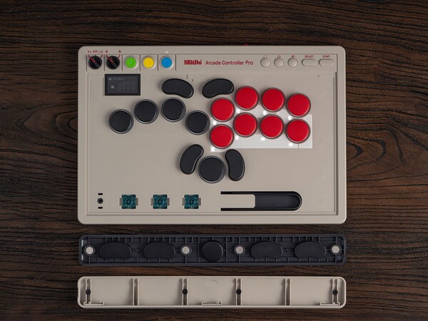 8BitDo Arcade Kontrol Cihazı kolayca kişiselleştirilebilir.