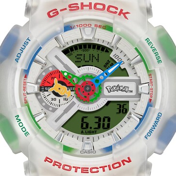 Pokémon temalı G-Shock GA-110 kadranının yakın çekim görüntüsü; Pikachu şeklindeki gösterge ibresi ve Pokémon logosu görülüyor.