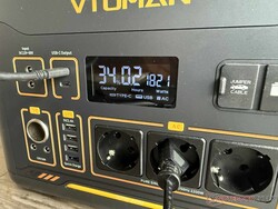 Jump 2200 ekranı tüm temel bilgileri gösterir.