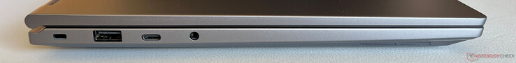 Sol taraf: Kensington NanoSaver, USB-A 2.0, USB-C 3.2 Gen.2 (10 Gbps, DisplayPort ALT modu 1.4a, güç dağıtımı), 3,5 mm stereo