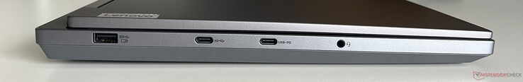 Sol: USB-A 3.2 Gen 1 (5 GBit/s, Her Zaman Açık), USB-C 3.2 Gen 2 (10 Gbit/s, DisplayPort 1.4), USB-C 3.2 Gen 2 (10 Gbit/s, DisplayPort 1.4, 140W Güç Dağıtımı), 3,5 mm ses