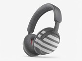 Bose’un sınırlı sayıda üretilen Thom Browne QuietComfort Ultra Kulaklıkları, standart modelden iki katından fazla pahalıdır.