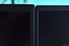 ThinkPad T14 Gen 7 (sağda) tartışmalı yuvarlak köşe tasarımını benimsiyor