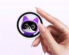 Oppo Bubble bir akıllı telefona manyetik ikincil ekran olarak takılabilir.