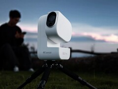 Seestar S50 Pro, bir akıllı telefon uygulaması ve yapay zeka sayesinde astrofotografiyi kolaylaştırmak üzere tasarlanmıştır.