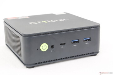 Ön kısım: Güç düğmesi, 3,5 mm kulaklık, USB-C 3.2 Güç Dağıtımı + DisplayPort, 2x USB-A 3.2 Gen. 2