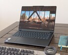 Lenovo Yoga 9 2-in-1 14 G11, 4K yerine 120 Hz'i ve daha eski, biraz daha hızlı bir işlemci yerine daha yeni, biraz daha verimli bir işlemciyi tercih ediyor