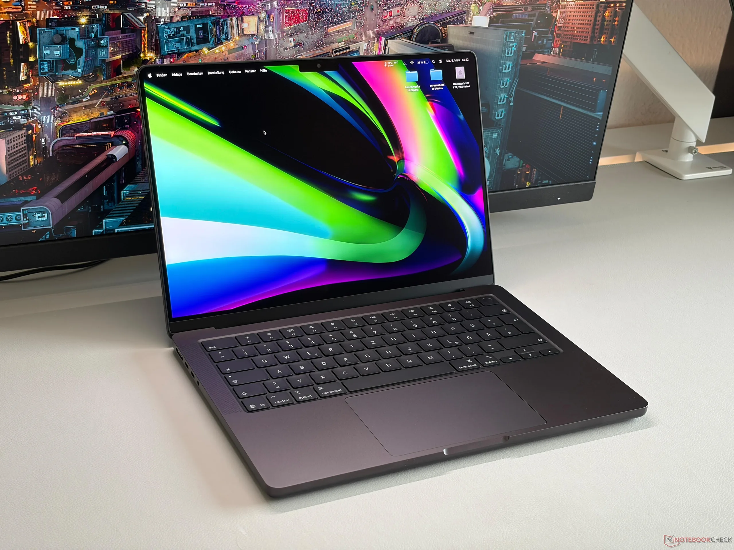 Apple MacBook Pro 14 2026 M5 Max - Notebookcheck-tr.com
