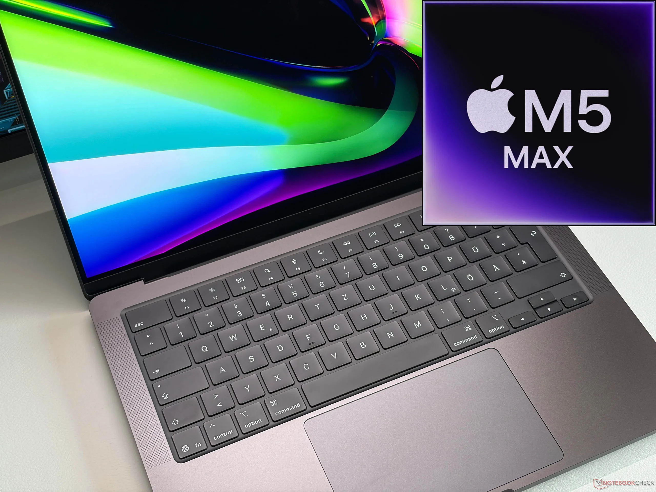 Apple'in MacBook Pro 14'ü M5 Max ile başa çıkamıyor