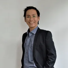 DeepL / Ninh Duy